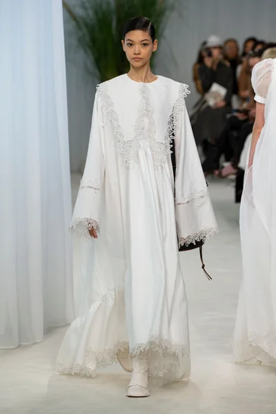 Look 37